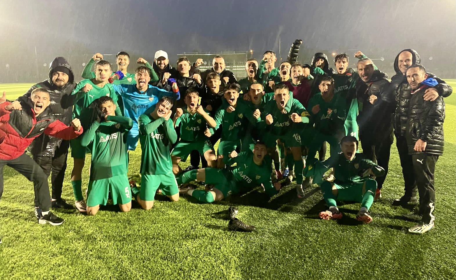 Lider Timsah, Göztepe’yi de geçti
