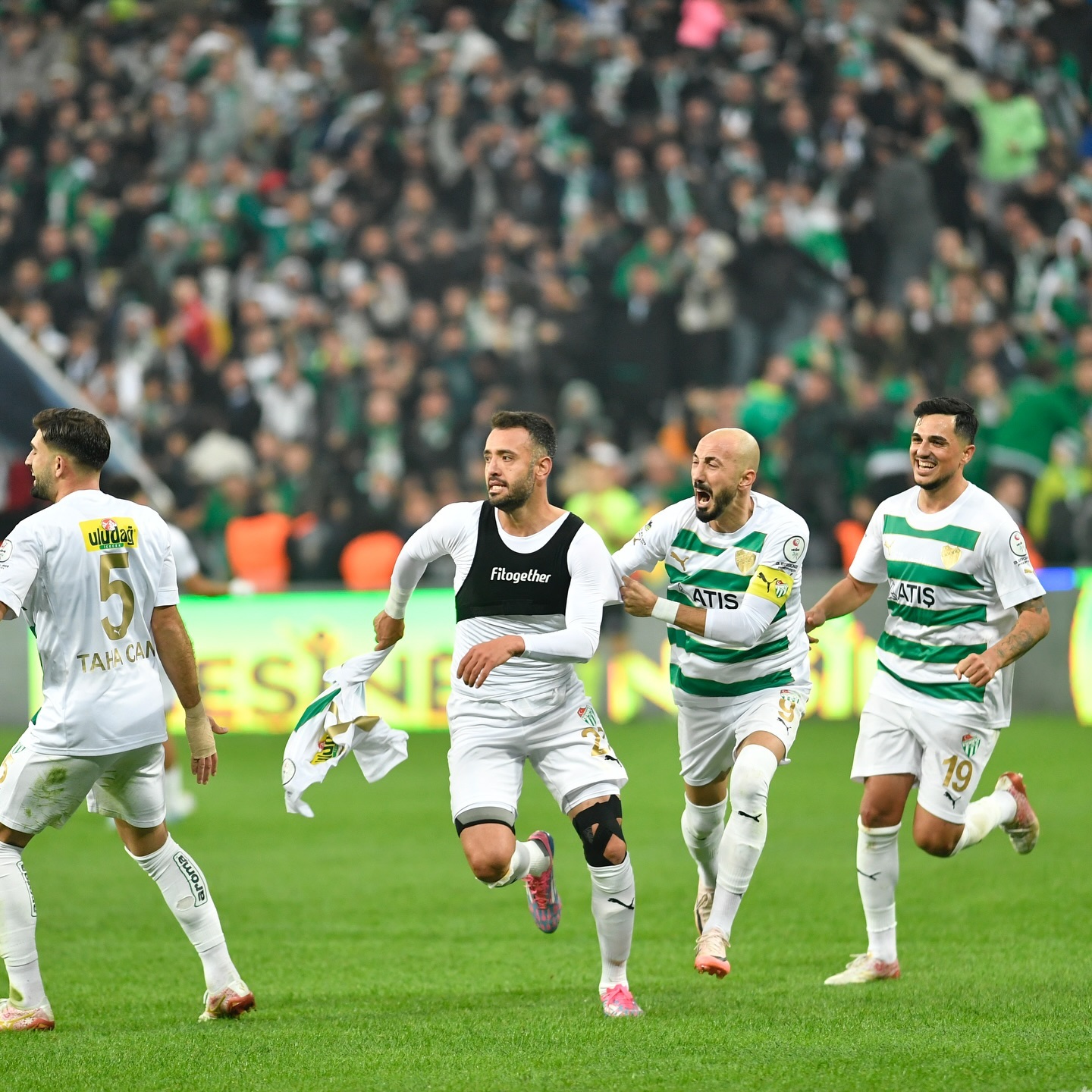 Timsah Savunma Bakanlığı gururla sunar!