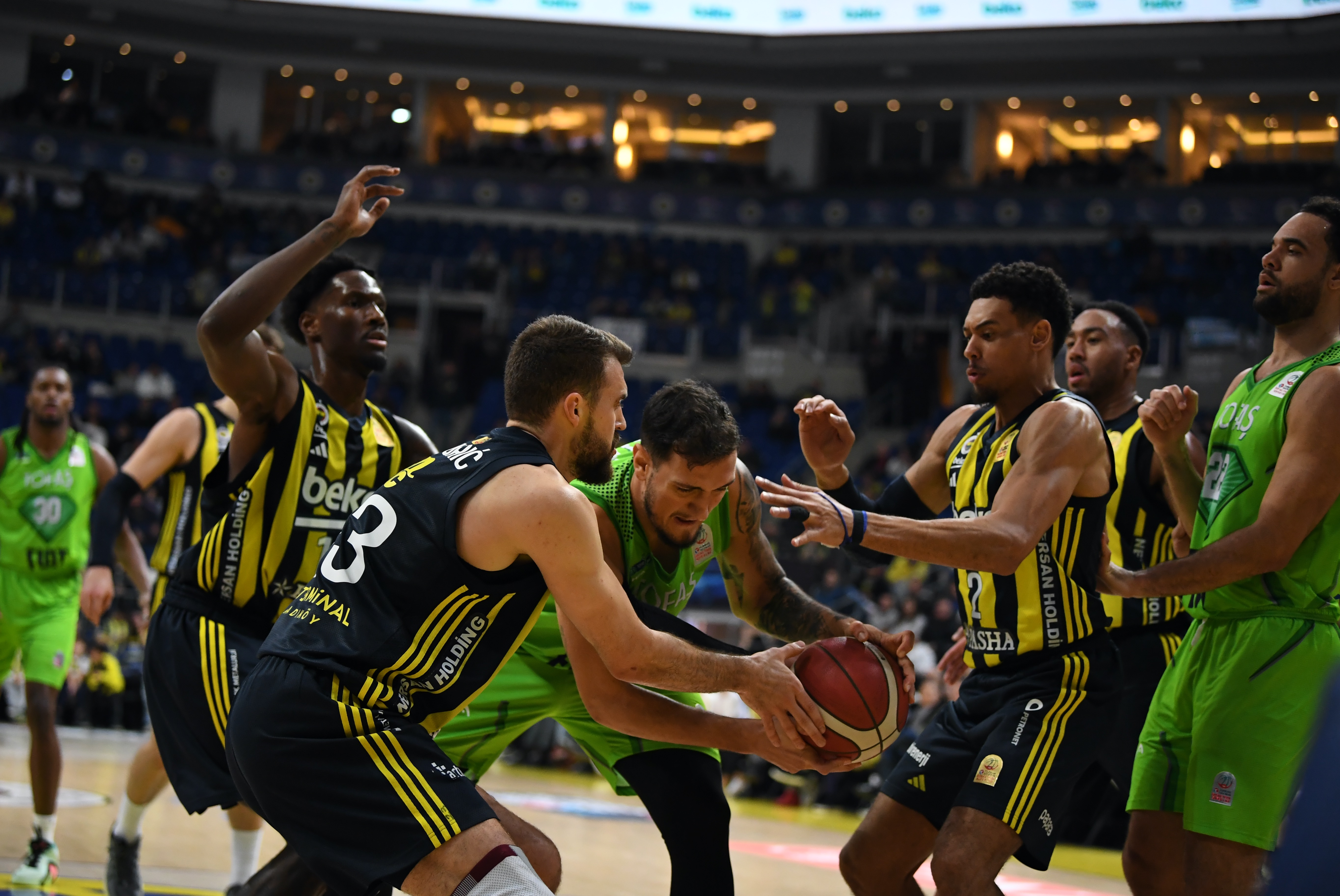 Tofaş, Fenerbahçe önünde ilk kez...