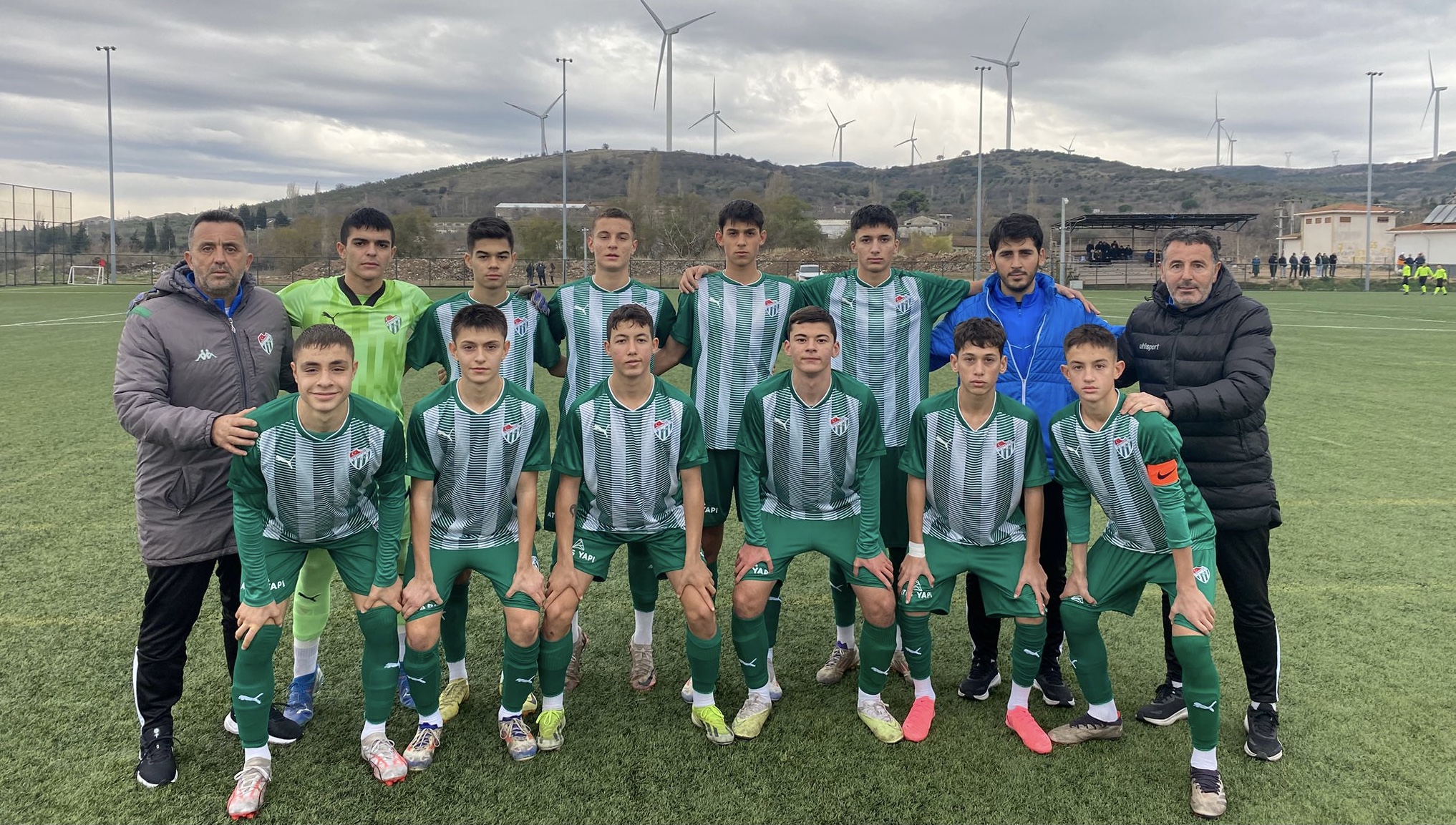 Bursaspor U15 şen döndü
