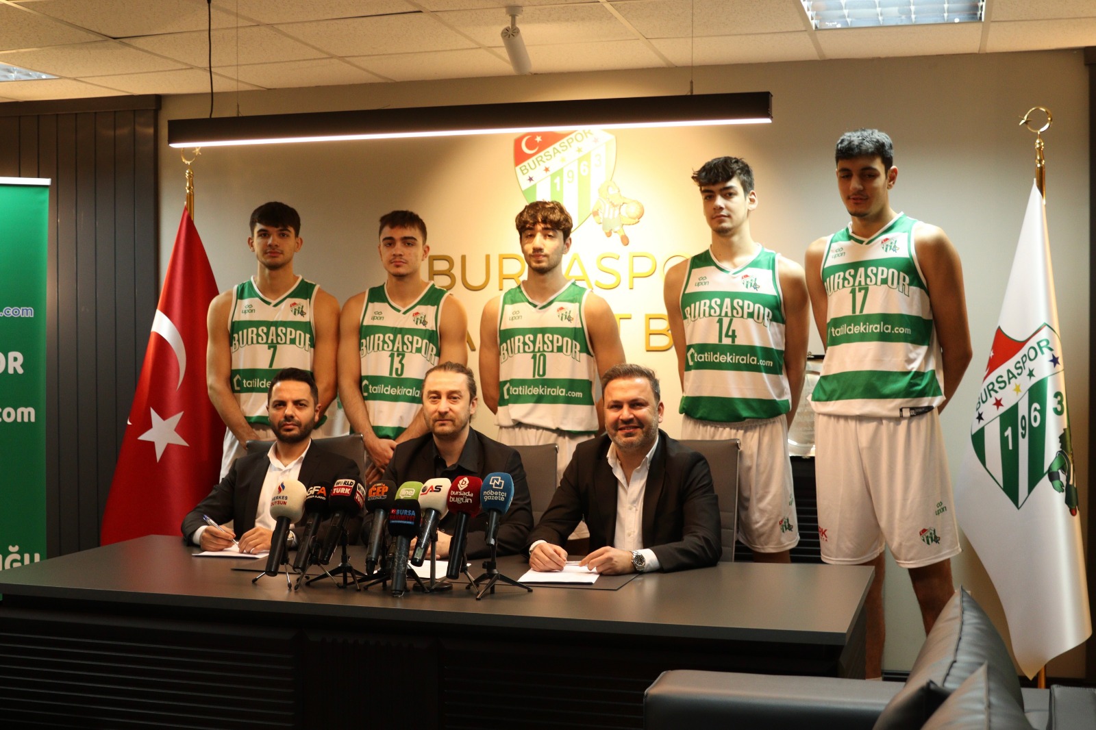 Bursaspor’da altyapıya sponsor: TatildeKirala.com