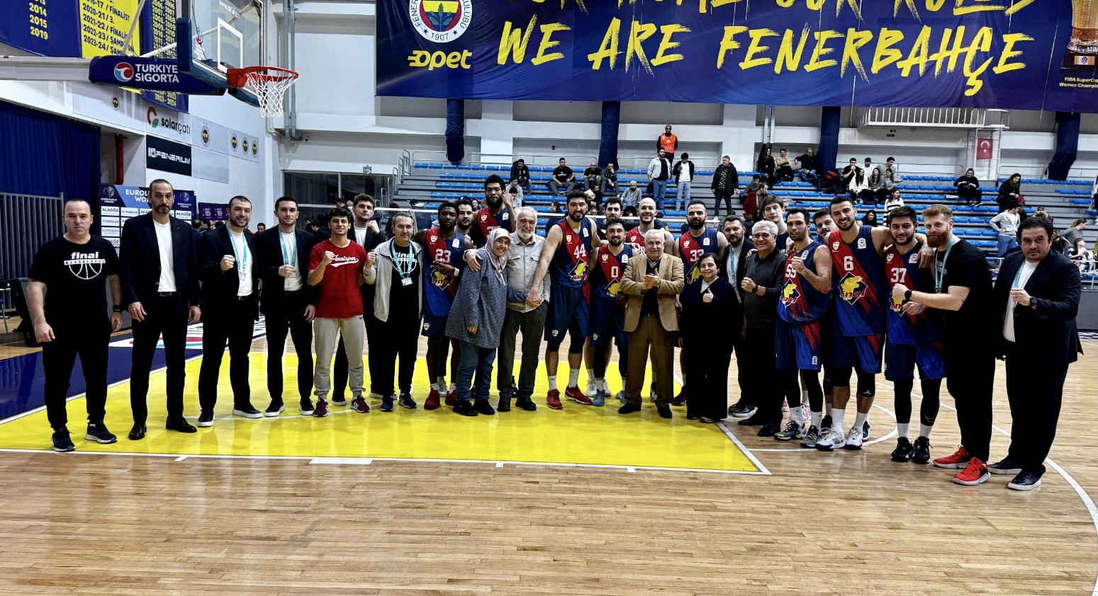 Final Fenerbahçe’den rövanşı aldı
