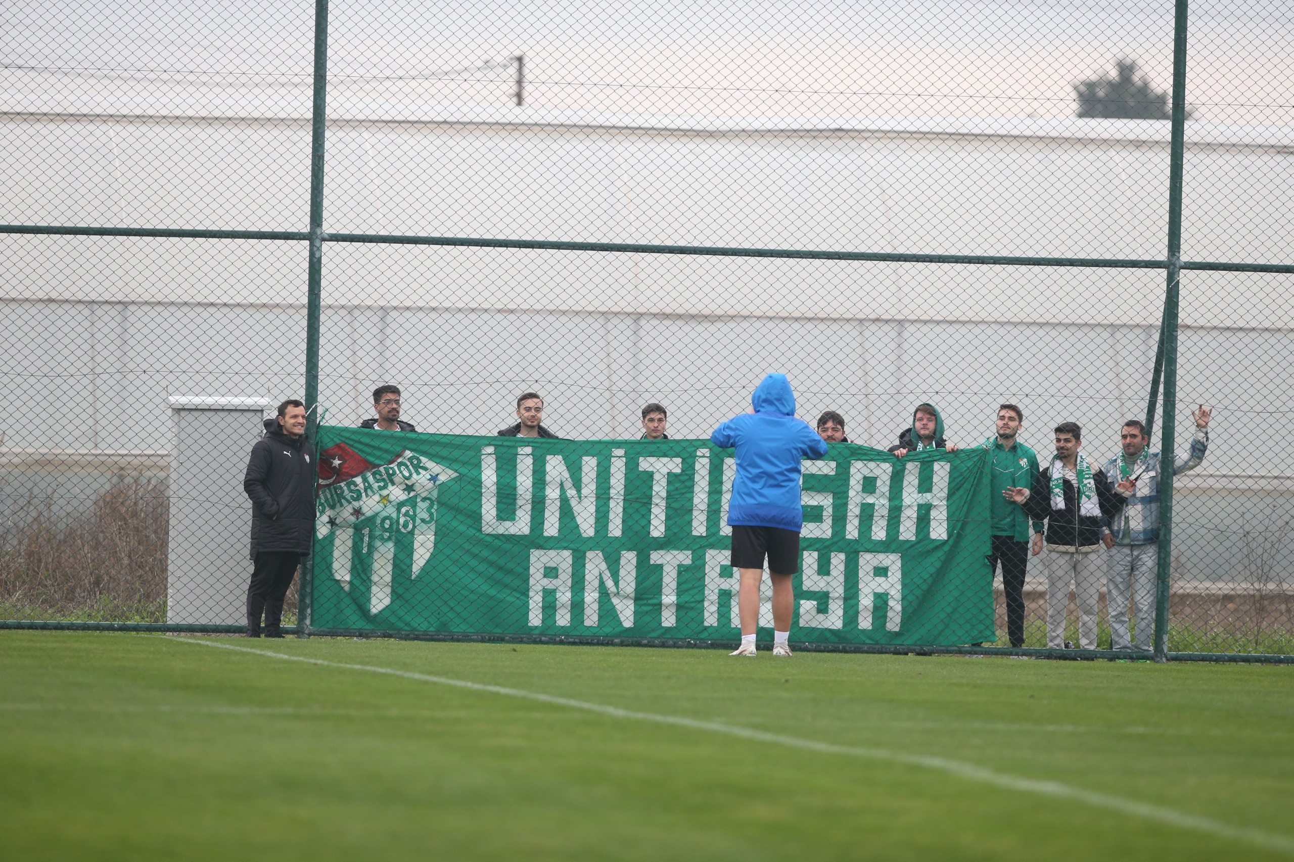 Ünitimsah idmana geldi