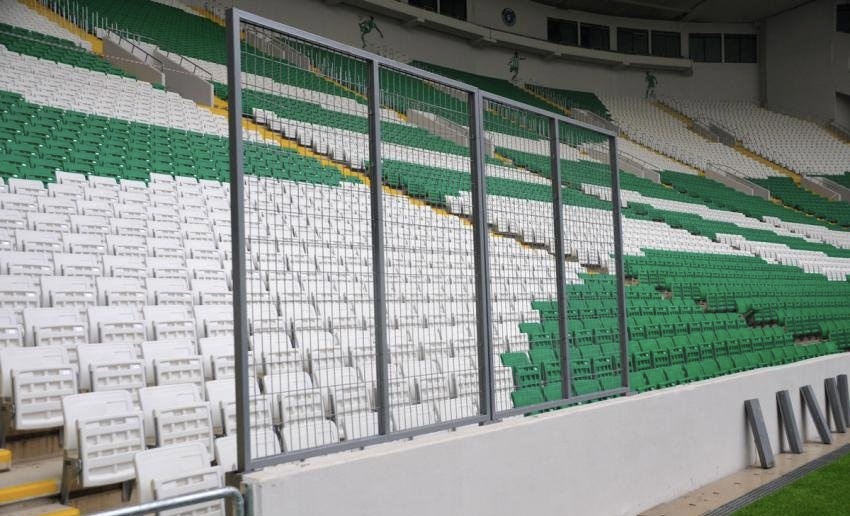 Stadyumda tel örgüler kaldırılıyor