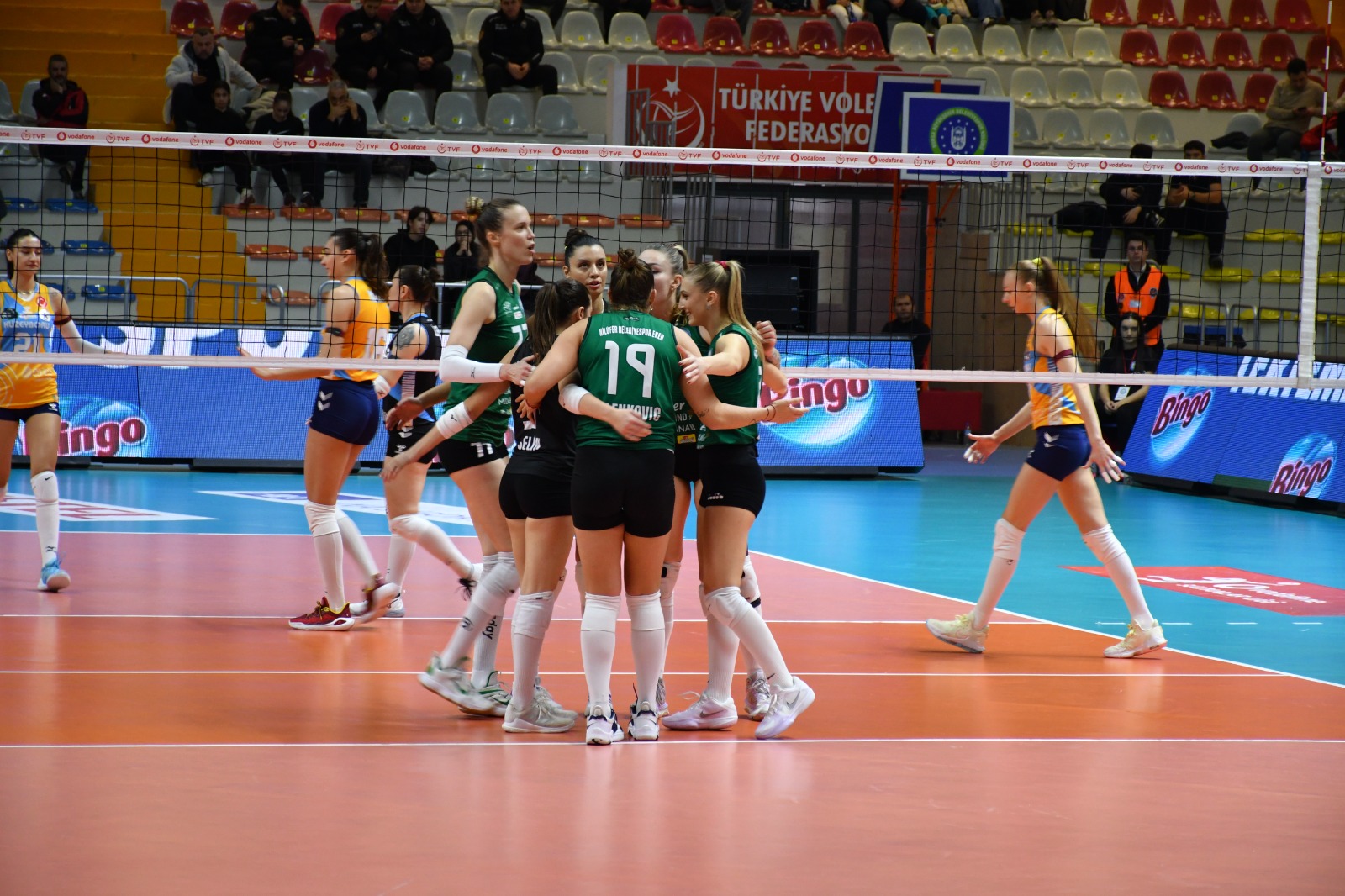 Nilüfer Belediyespor Eker ateşle oynuyor