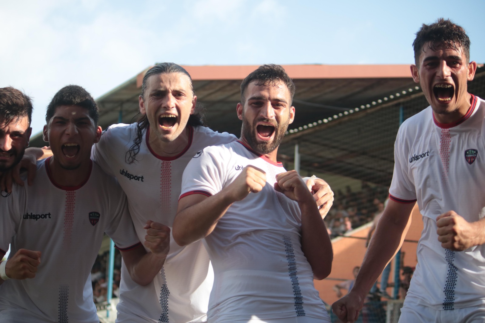 Paşa çıkış peşinde