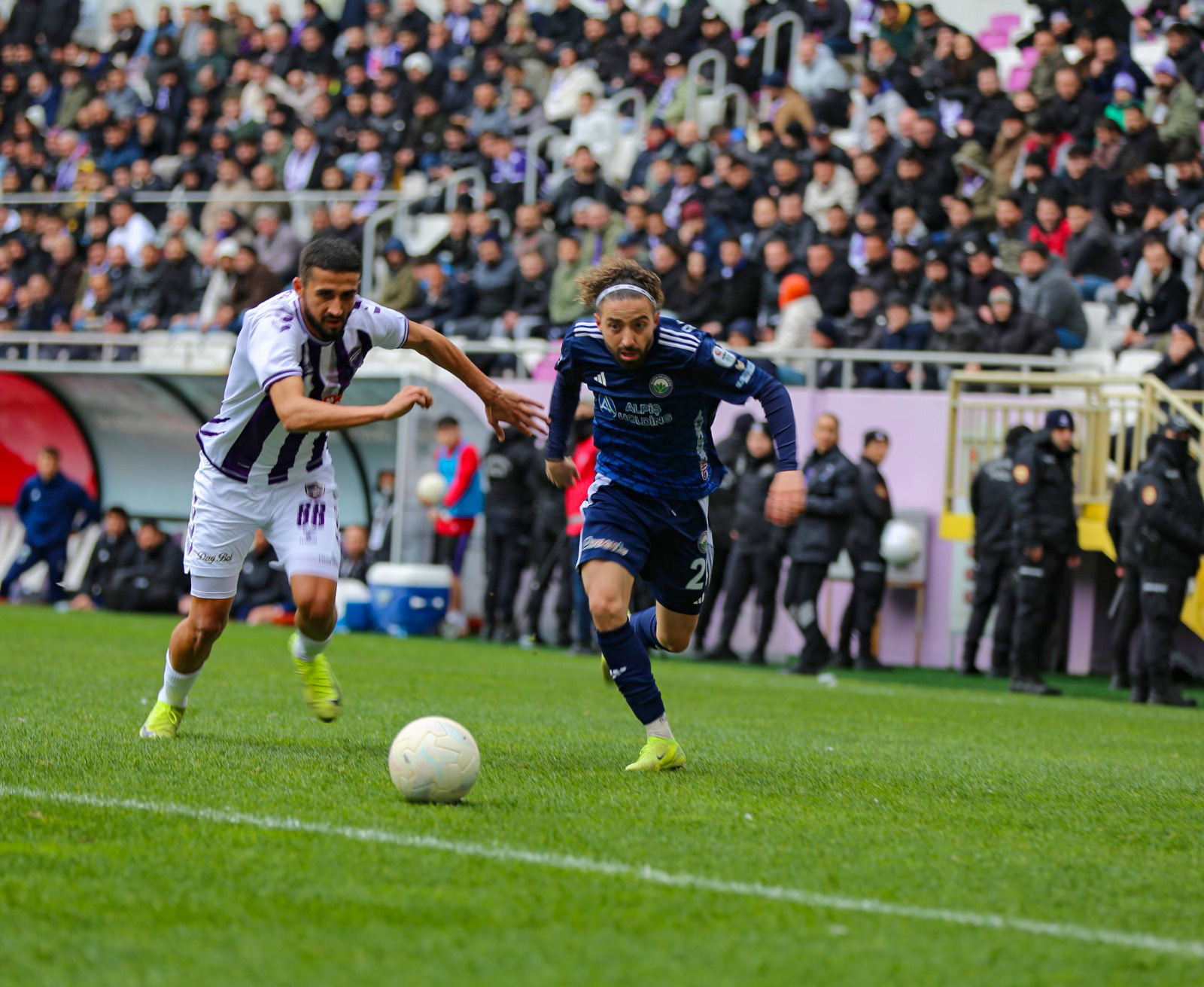 Bursa Nilüfer FK lideri elinden kaçırdı