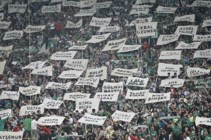 Sivilay’dan Bursaspor taraftarına ödül