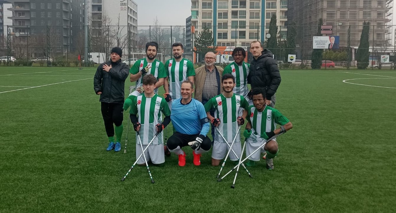 Bursa Ampute çok farklı kazandı