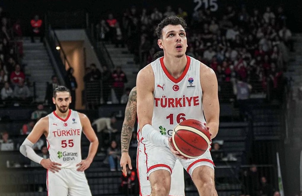 David Mutaf var, Yiğitcan Saybir yok