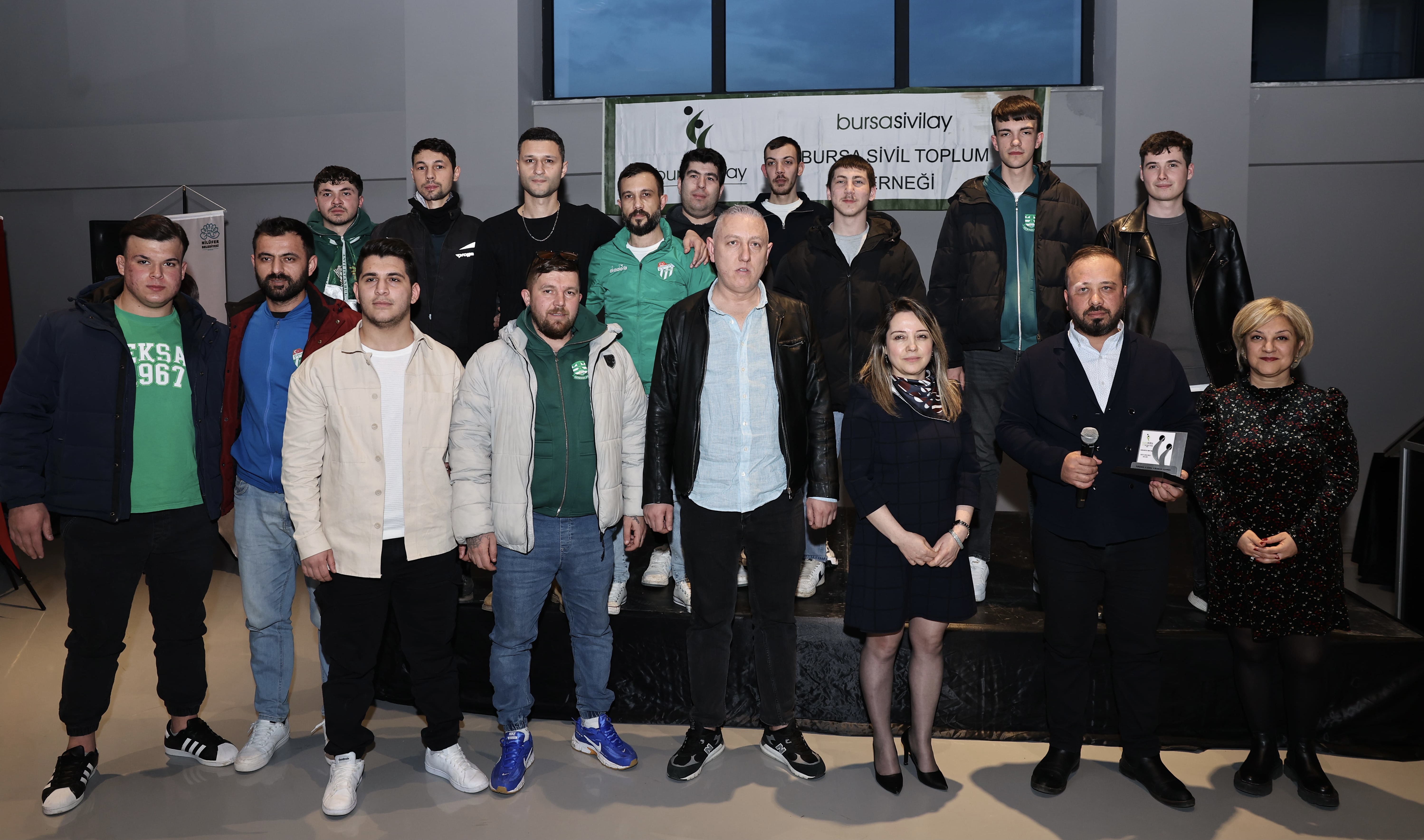 Bursaspor taraftarına Sivilay’dan ödül