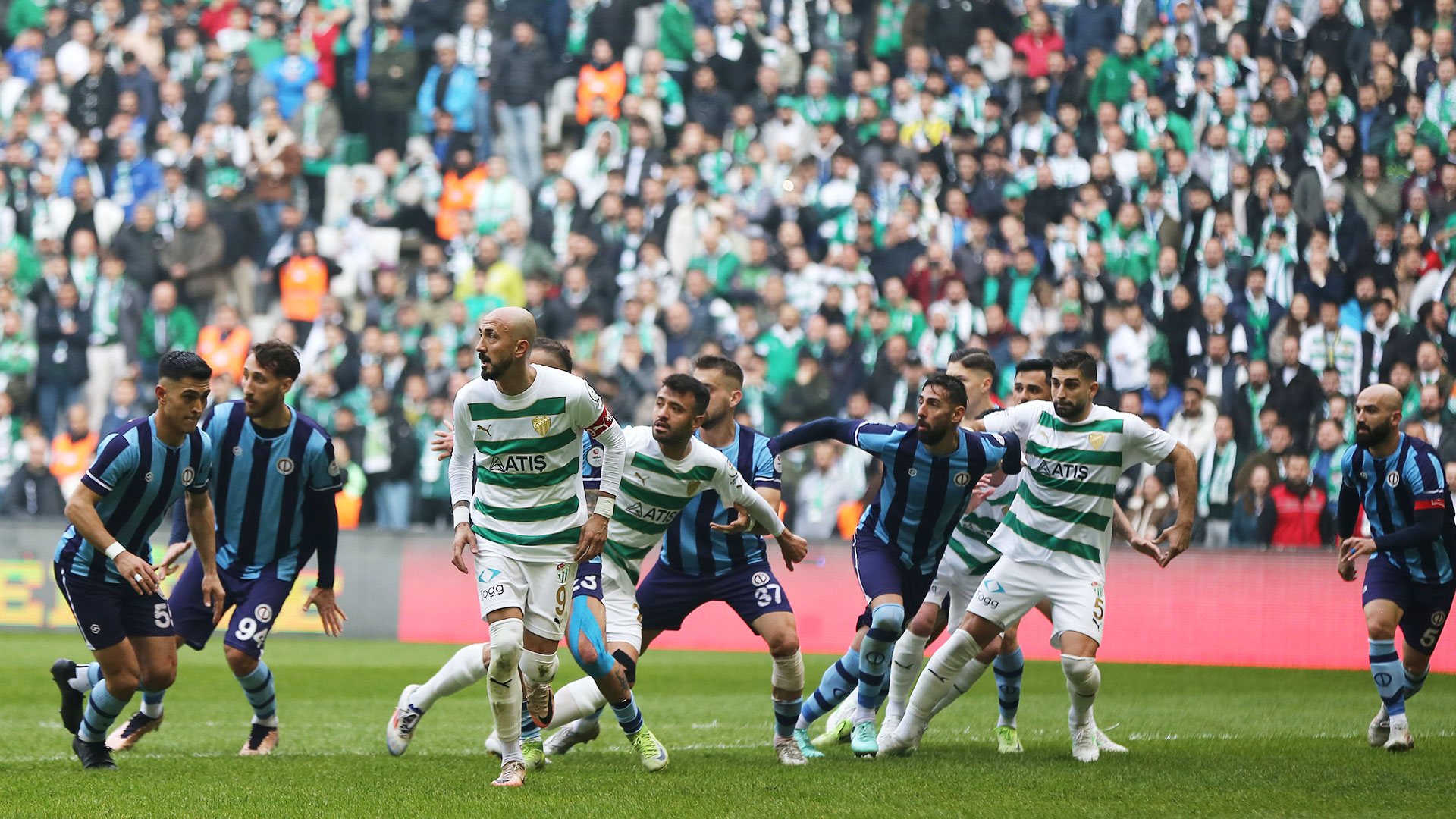 Bursaspor’da Batalla’dan sürpriz kadro