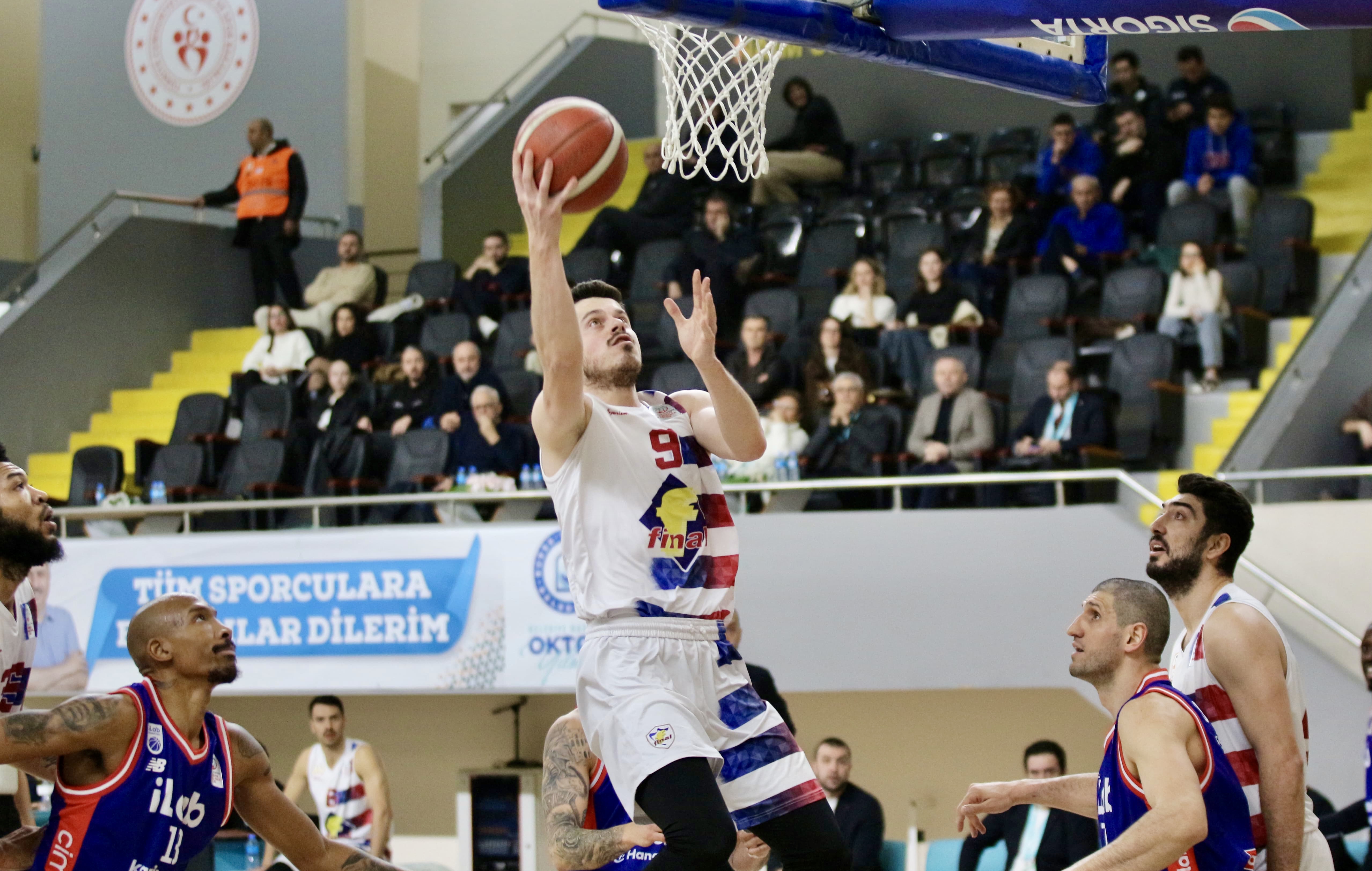 Finalspor evinde kayıp!