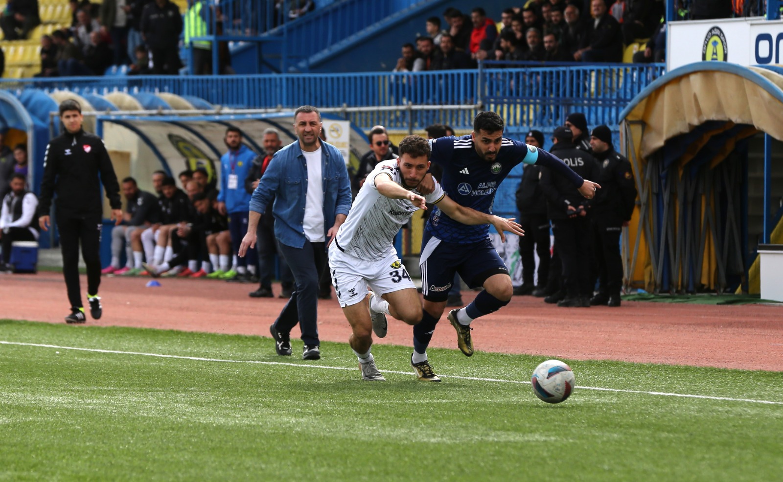 Bursa Nilüfer FK Ağrı'dan puan çıkarttı