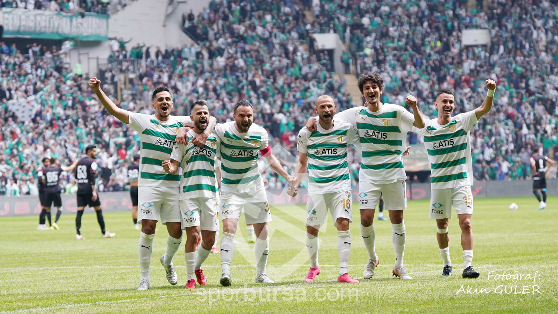 Şampiyonluk haftaya kaldı