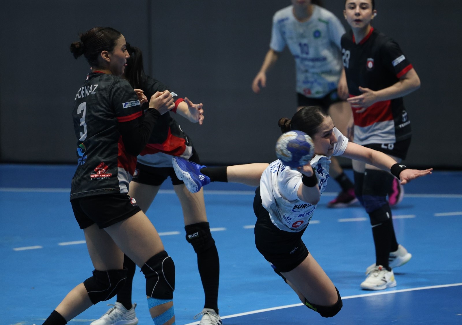 Büyükşehir finali kaçırdı!