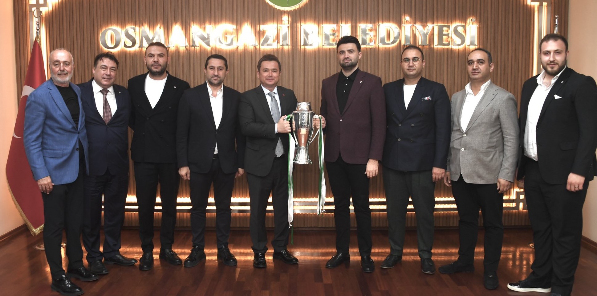 Bursaspor yönetiminden Erkan Aydın'a ziyaret