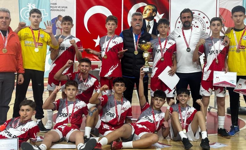 Vahide Aktuğ Türkiye şampiyonu