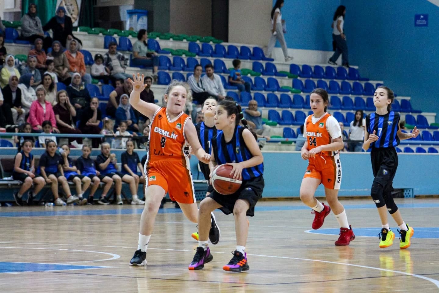 Karacabey Belediyespor’un minik perileri finalde!