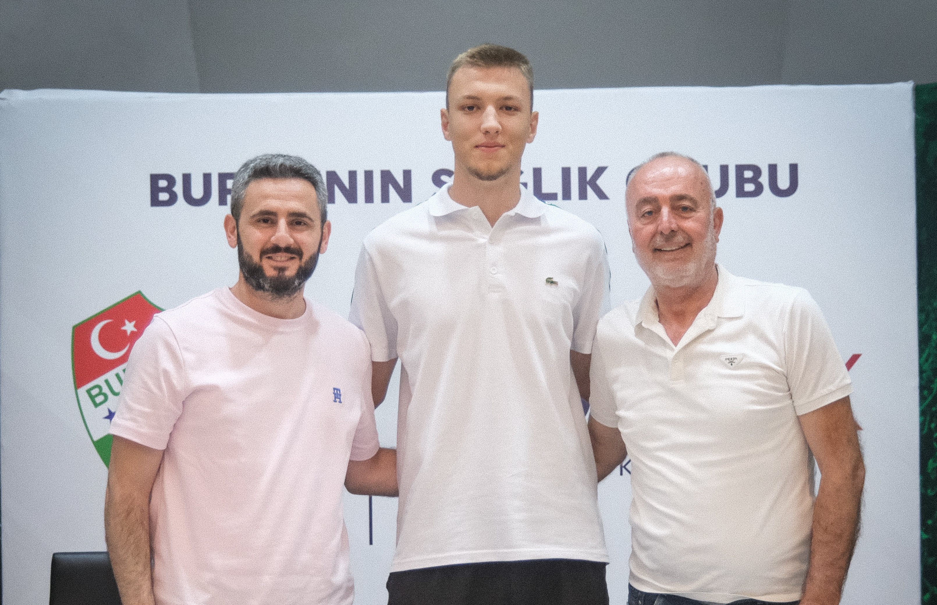 Bursaspor'dan önemli imza!