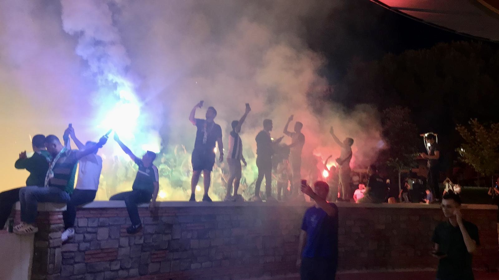 Atatürk Stadı’nda konserli kutlama!