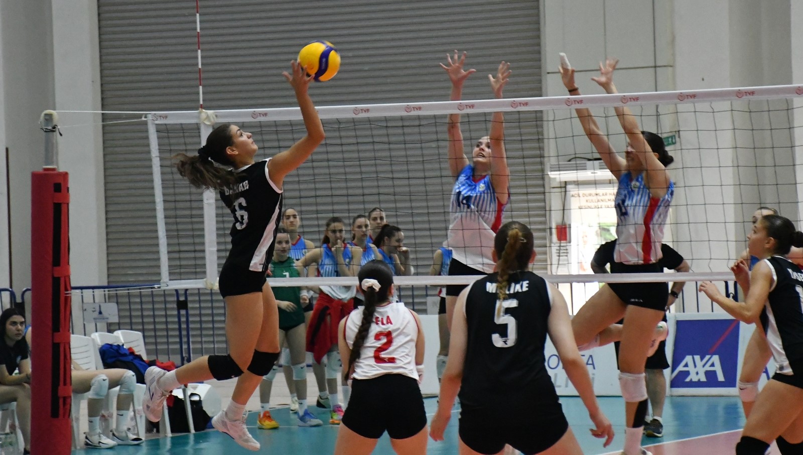 İzmir’de finalde yokuz!