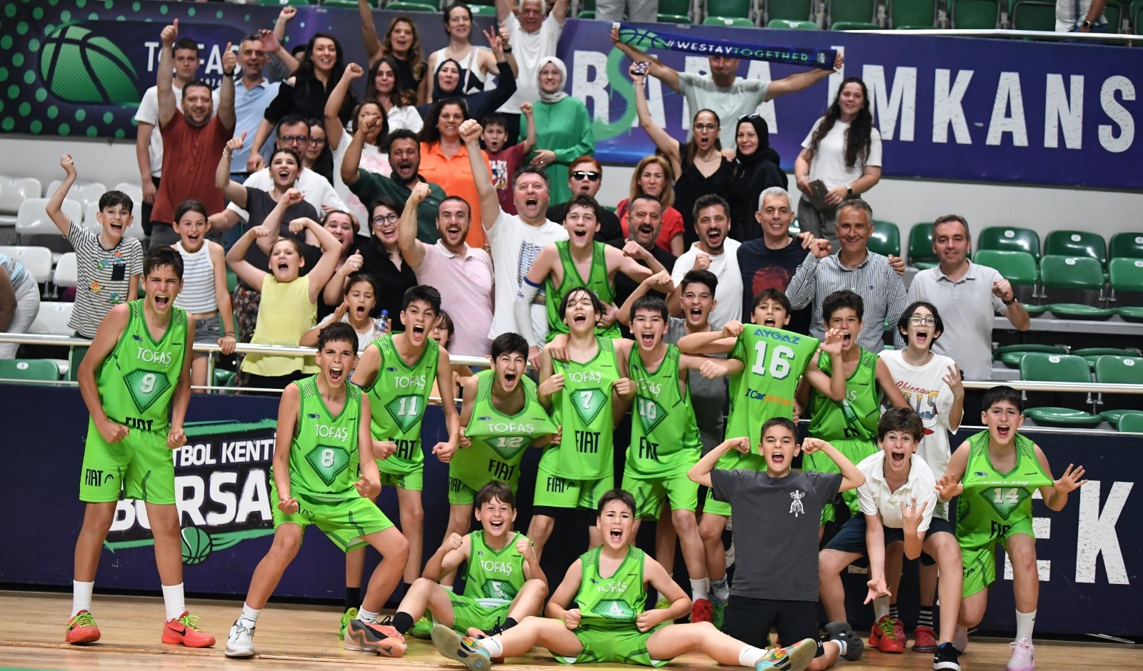 Tofaş U12 şampiyon!