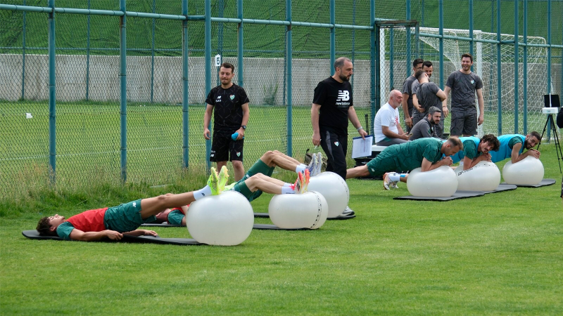 Bursaspor’da komando eğitimi başladı!