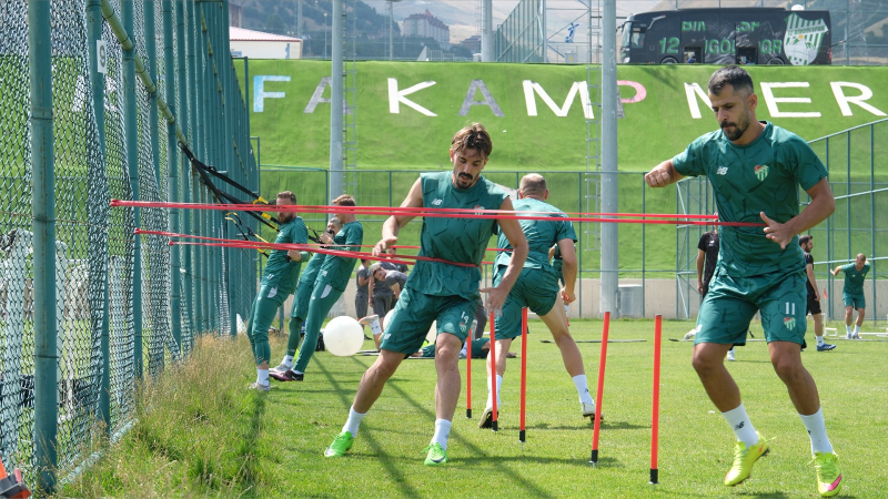 Timsah Rambo gibi!