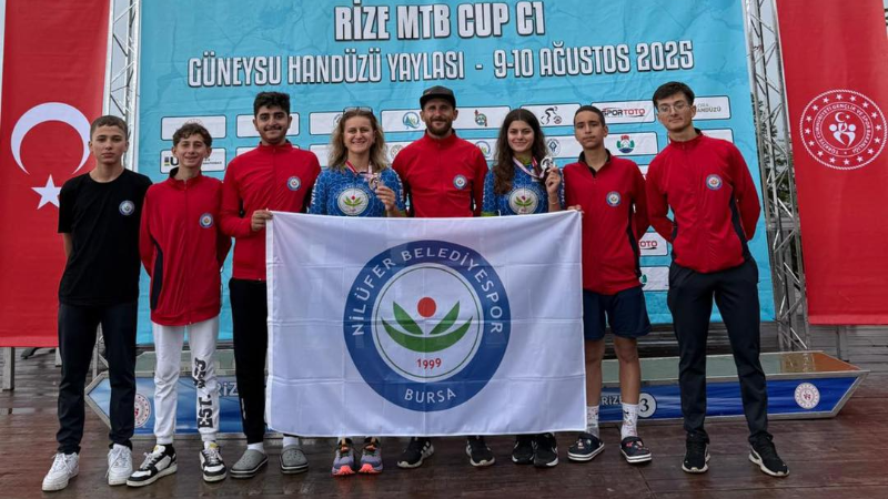 Nilüfer Belediyesi’nin madalyalı bisikletçileri