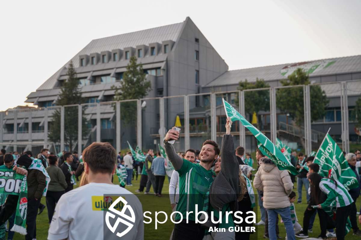 BURSASPOR ŞAMPİYONLUK KUTLAMASI