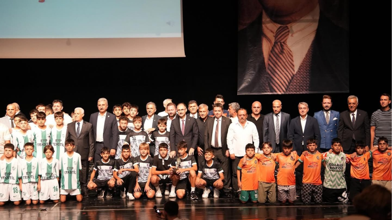 Gemlik Belediyespor'dan 3 Kupa Birden