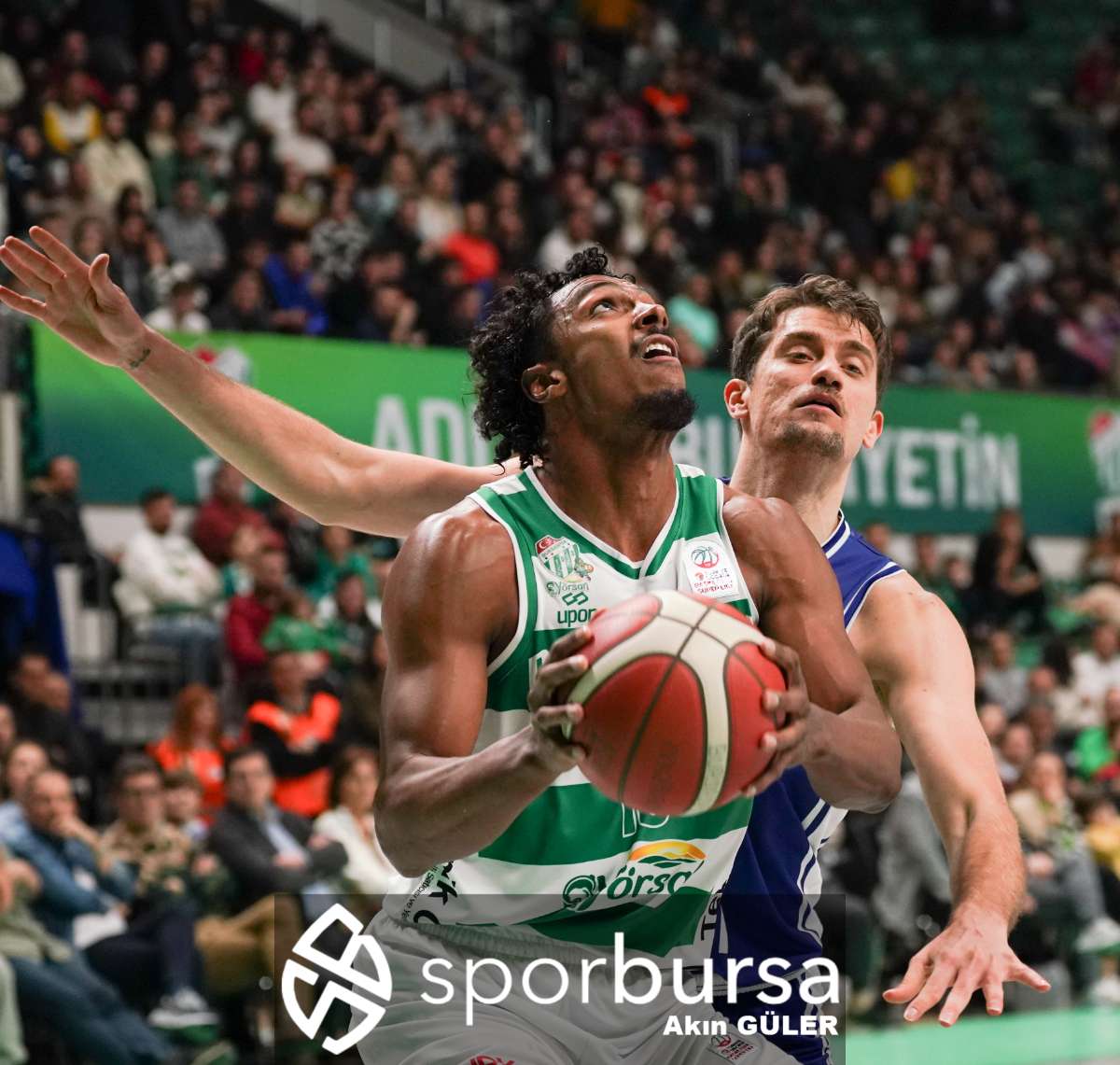 POTADA BURSA DERBİSİNDE BURSASPOR YÖRSAN TOFAŞ'I 98-93 MAĞLUP ETTİ