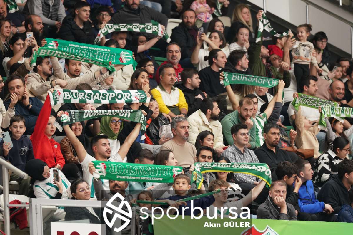 POTADA BURSA DERBİSİNDE BURSASPOR YÖRSAN TOFAŞ'I 98-93 MAĞLUP ETTİ