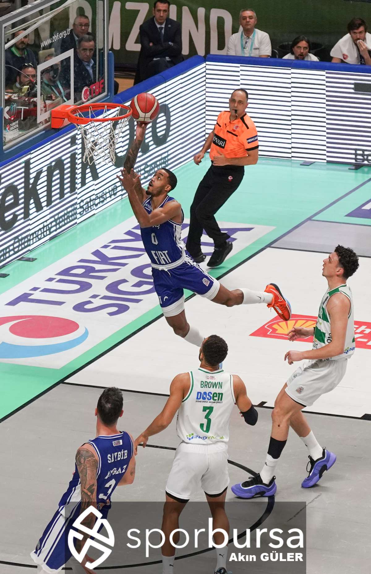 POTADA BURSA DERBİSİNDE BURSASPOR YÖRSAN TOFAŞ'I 98-93 MAĞLUP ETTİ