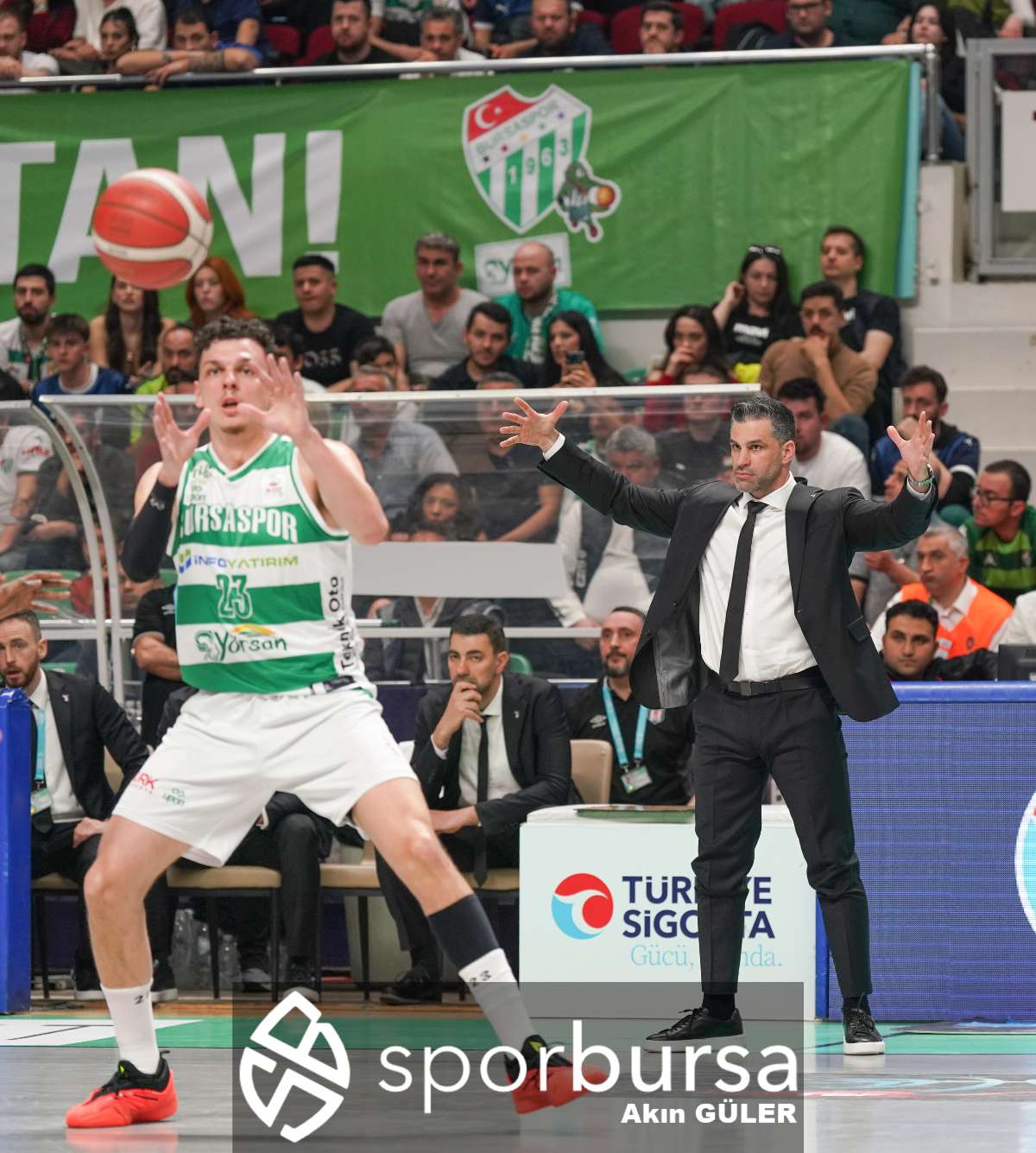 BURSASPOR YÖRSAN - BEŞİKTAŞ FİBABANKA MAÇ FOTOĞRAFLARI