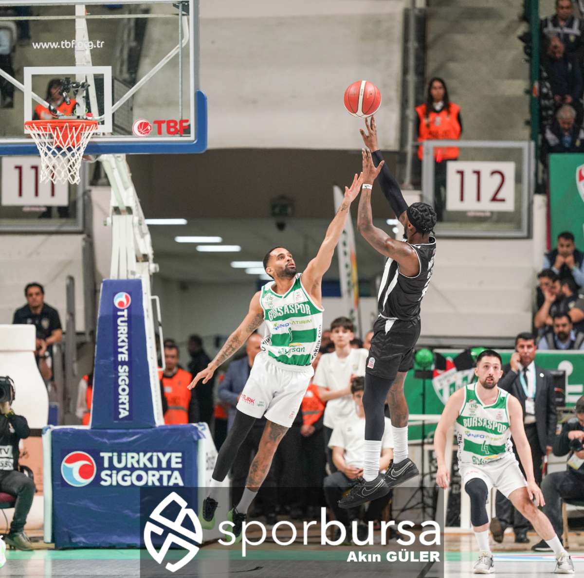 BURSASPOR YÖRSAN - BEŞİKTAŞ FİBABANKA MAÇ FOTOĞRAFLARI