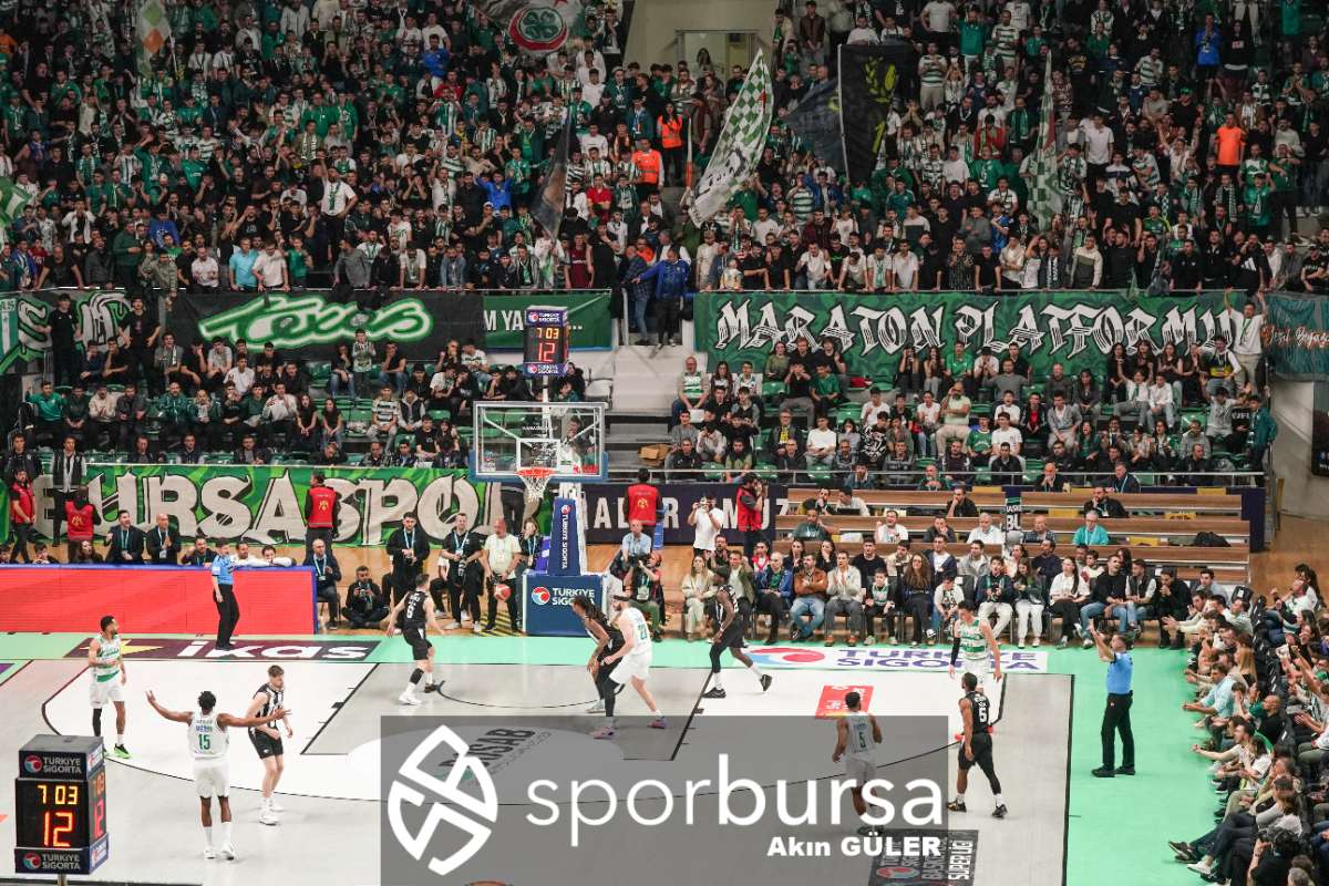 BURSASPOR YÖRSAN - BEŞİKTAŞ FİBABANKA MAÇ FOTOĞRAFLARI