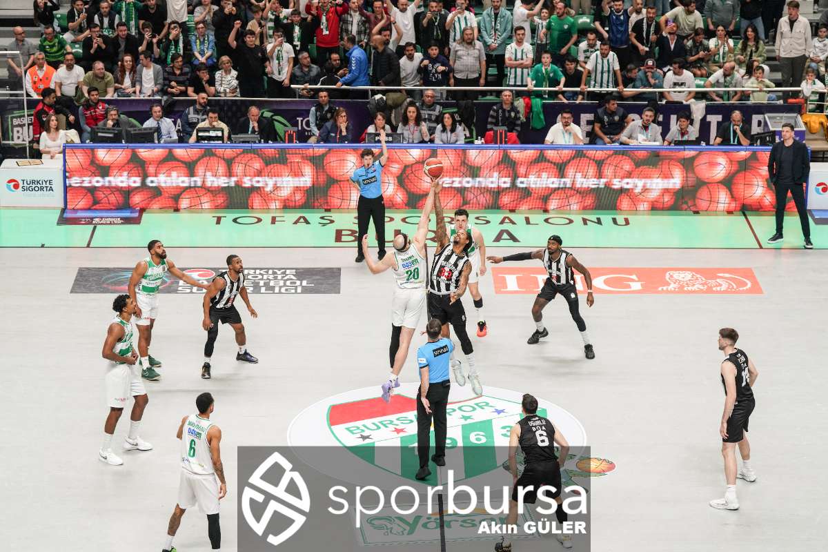 BURSASPOR YÖRSAN - BEŞİKTAŞ FİBABANKA MAÇ FOTOĞRAFLARI