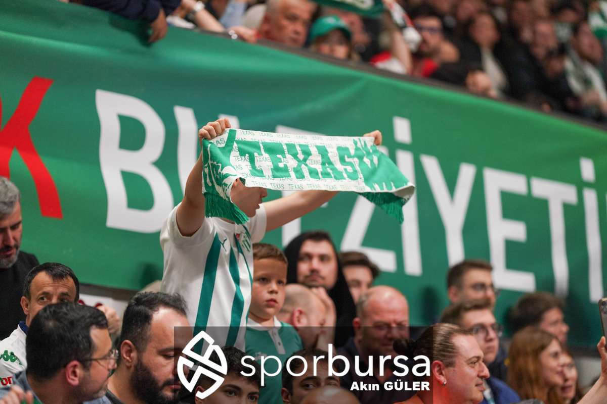 BURSASPOR YÖRSAN - BEŞİKTAŞ FİBABANKA MAÇ FOTOĞRAFLARI