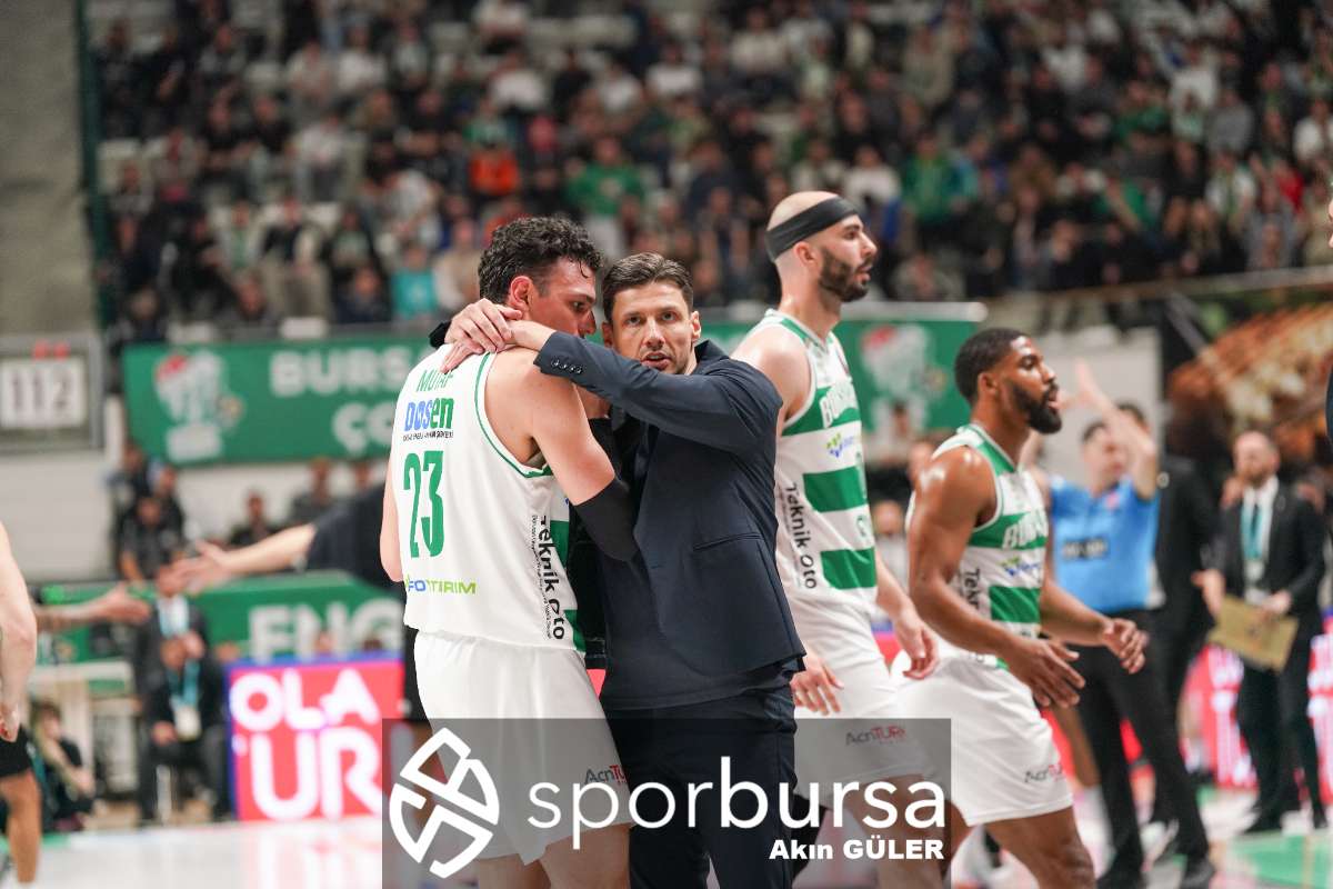 BURSASPOR YÖRSAN - BEŞİKTAŞ FİBABANKA MAÇ FOTOĞRAFLARI