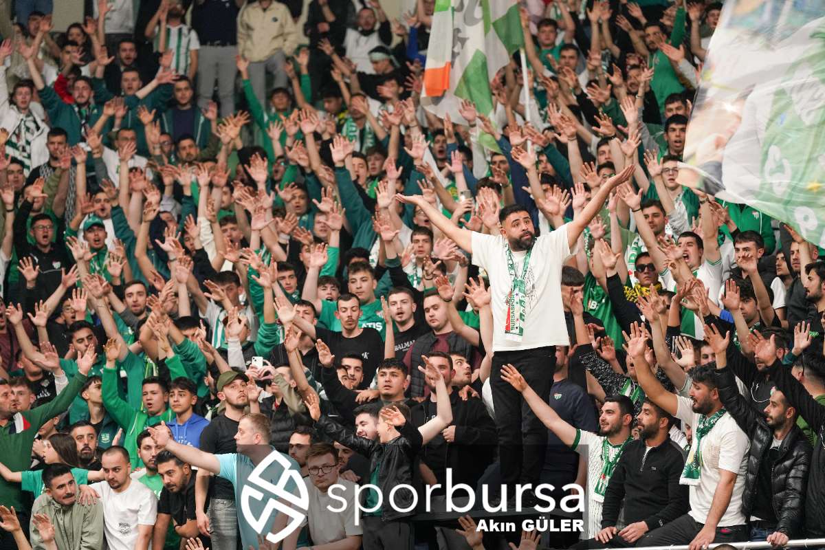 BURSASPOR YÖRSAN - BEŞİKTAŞ FİBABANKA MAÇ FOTOĞRAFLARI