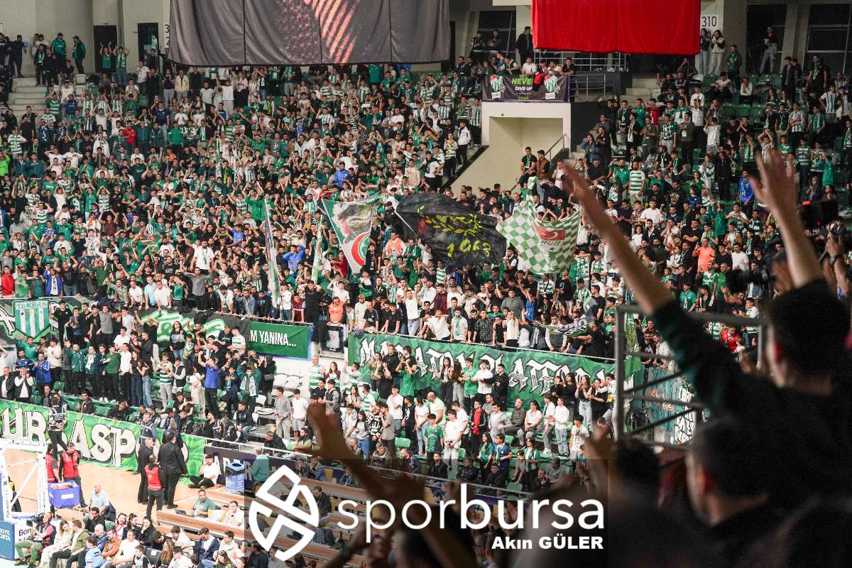 BURSASPOR YÖRSAN - BEŞİKTAŞ FİBABANKA MAÇ FOTOĞRAFLARI