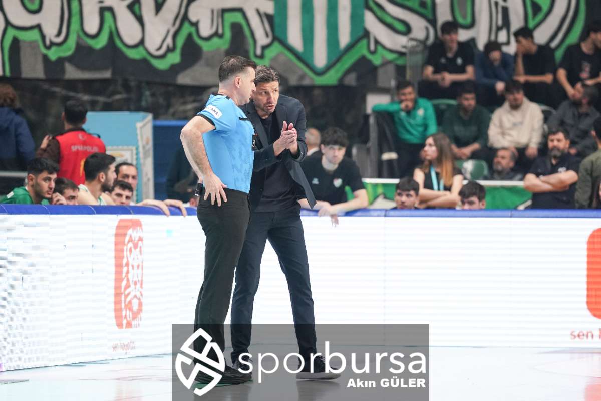 BURSASPOR YÖRSAN - BEŞİKTAŞ FİBABANKA MAÇ FOTOĞRAFLARI