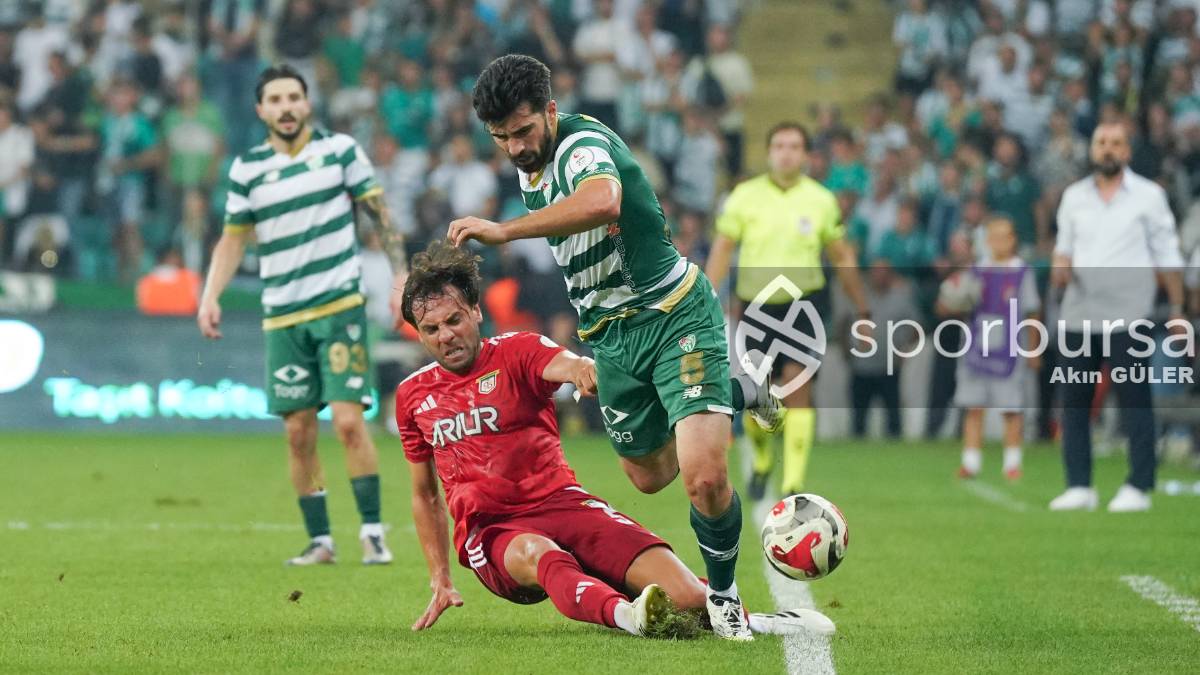 BURSASPOR - ARNAVUTKÖY BELEDİYESPOR MAÇ FOTOĞRAFLARI