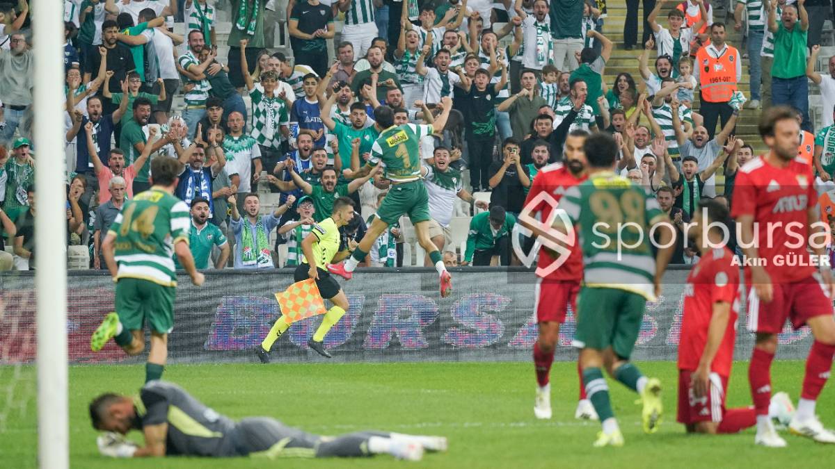 BURSASPOR - ARNAVUTKÖY BELEDİYESPOR MAÇ FOTOĞRAFLARI