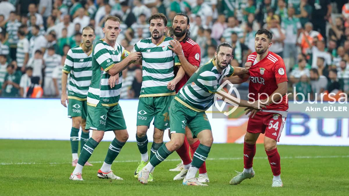 BURSASPOR - ARNAVUTKÖY BELEDİYESPOR MAÇ FOTOĞRAFLARI