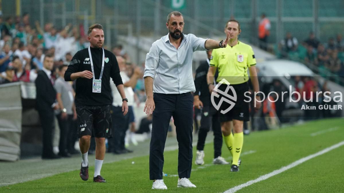 BURSASPOR - ARNAVUTKÖY BELEDİYESPOR MAÇ FOTOĞRAFLARI