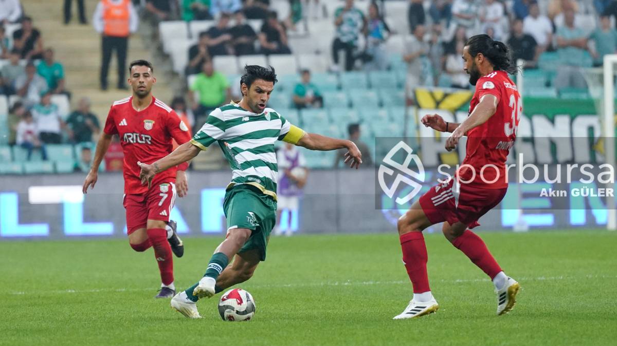 BURSASPOR - ARNAVUTKÖY BELEDİYESPOR MAÇ FOTOĞRAFLARI