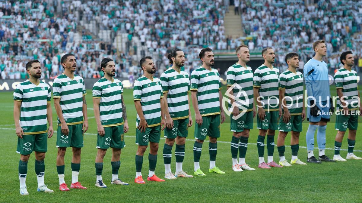 BURSASPOR - ARNAVUTKÖY BELEDİYESPOR MAÇ FOTOĞRAFLARI